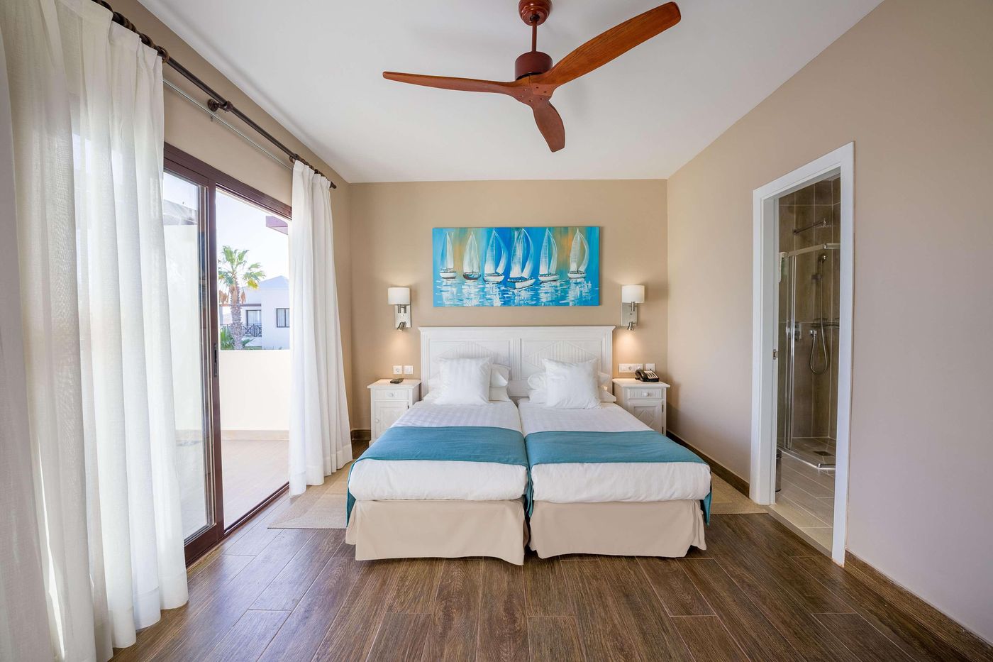 Vitalclass-Lanzarote-SPA---Wellness-Resort-Room-35