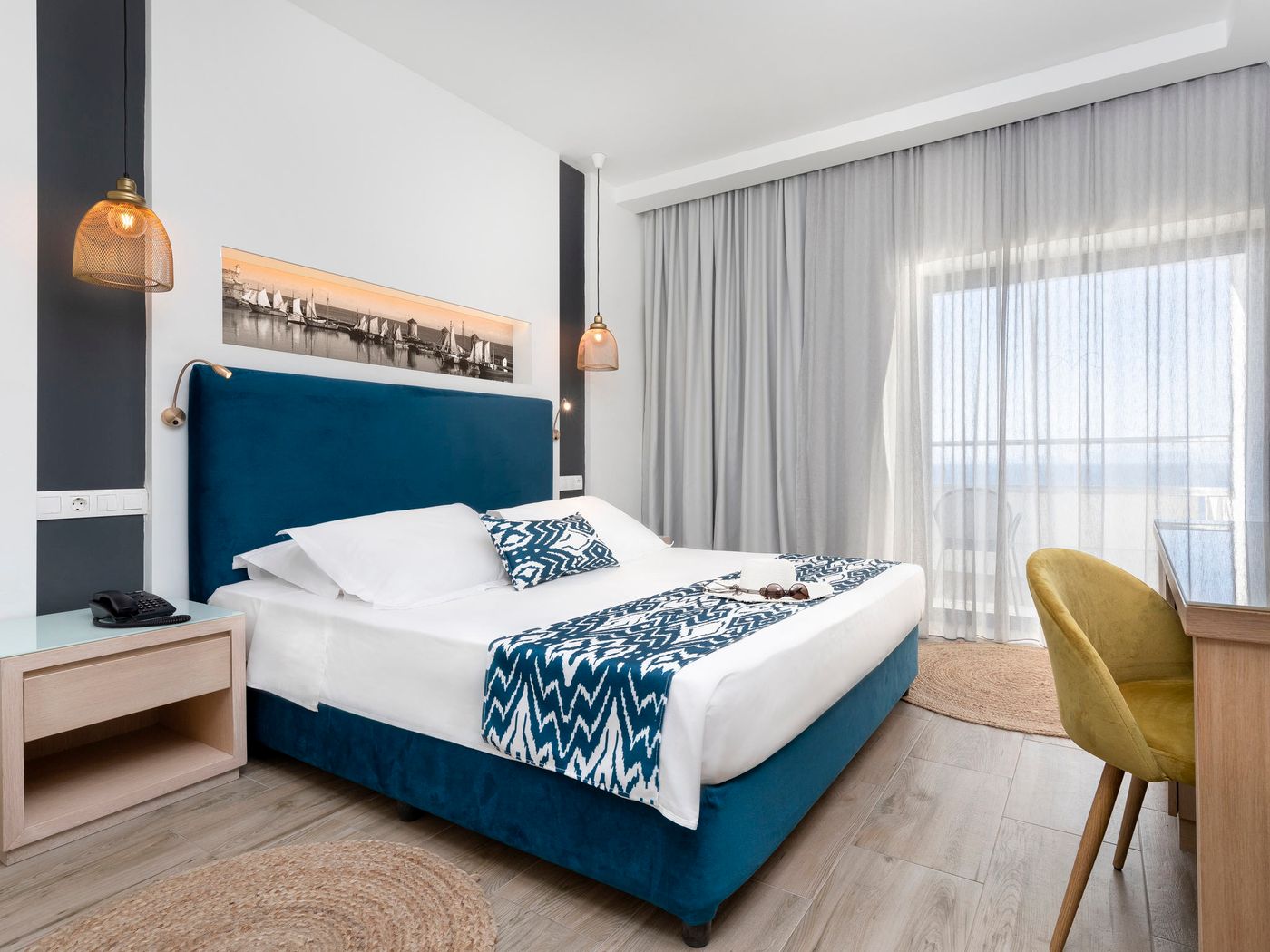 Alexia-Premier-City-Hotel-Room-5