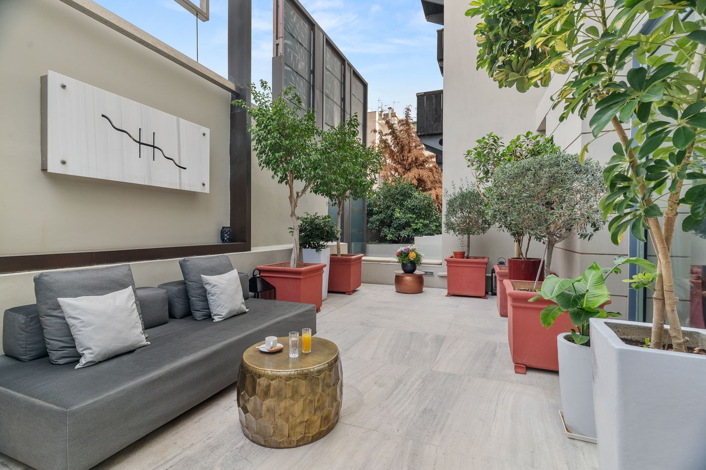 Athenaeum-Eridanus-Luxury-Hotel-Lobby-73