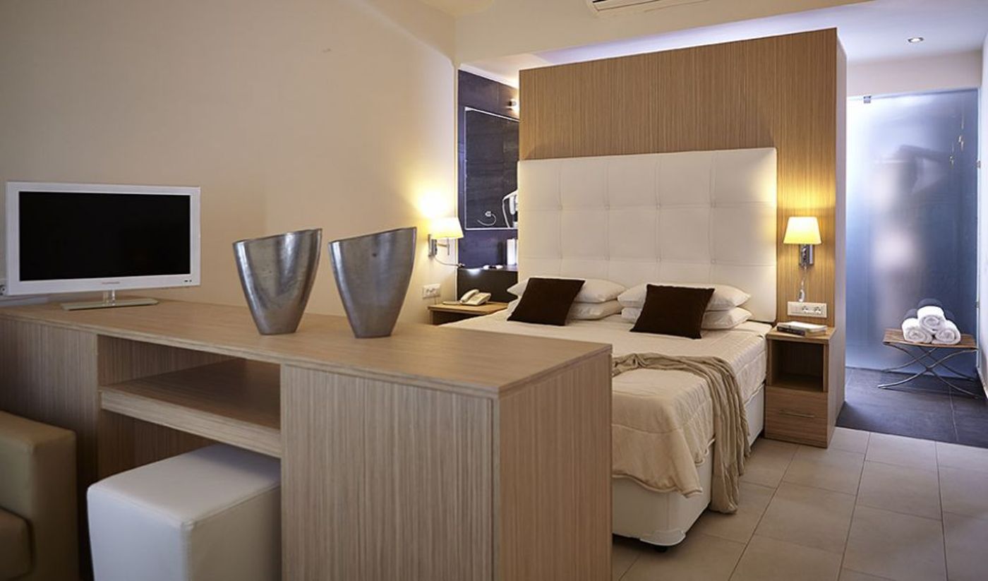 Smy-Orizontes-Santorini-Room-29