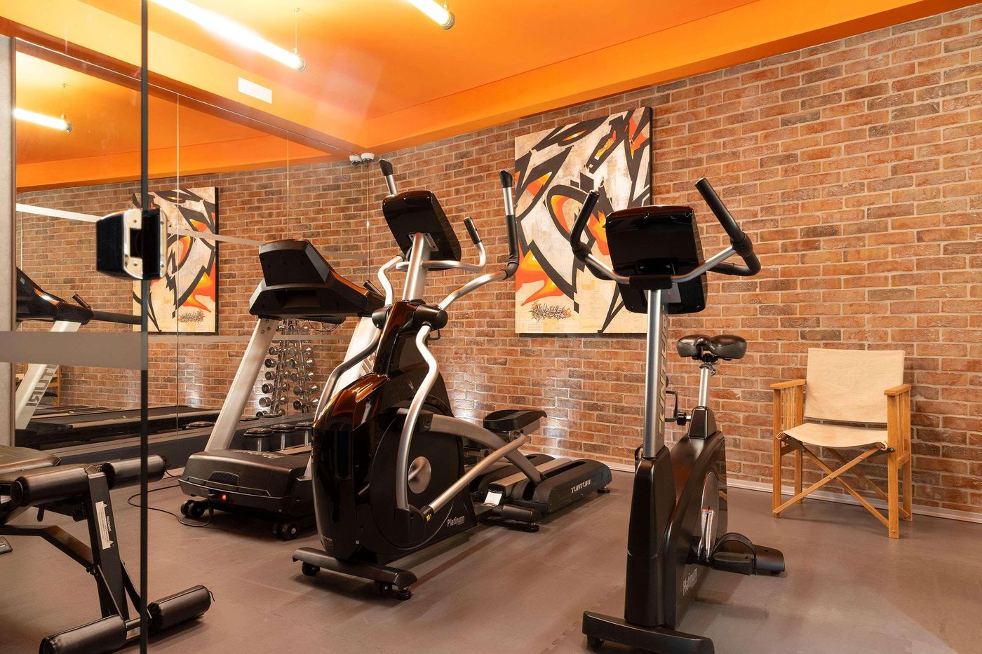 Fabric-Hotel-Sports-and-Entertainment-42