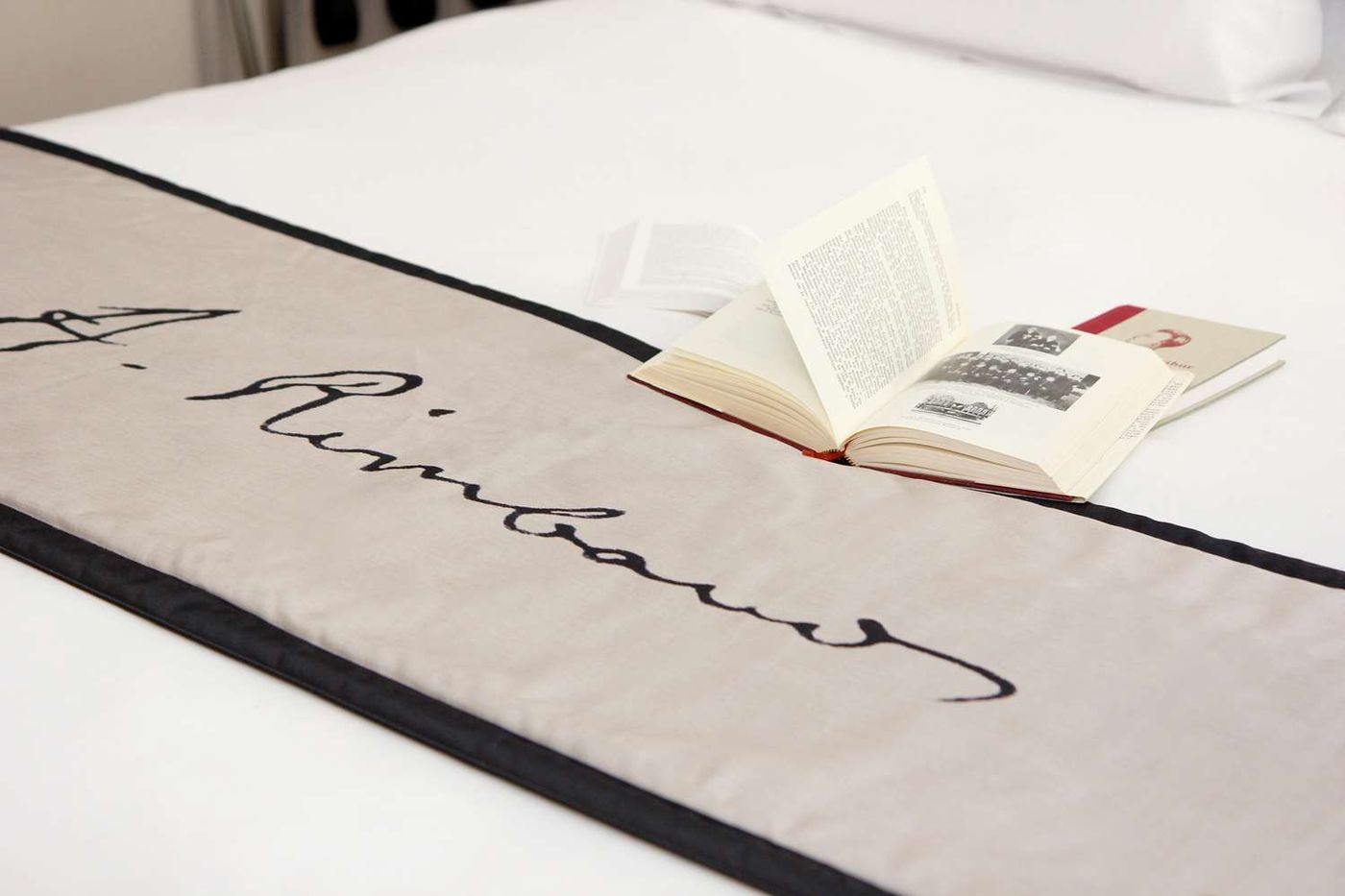 Hotel-Litteraire-Arthur-Rimbaud--BW-Signature-Coll-Room-64