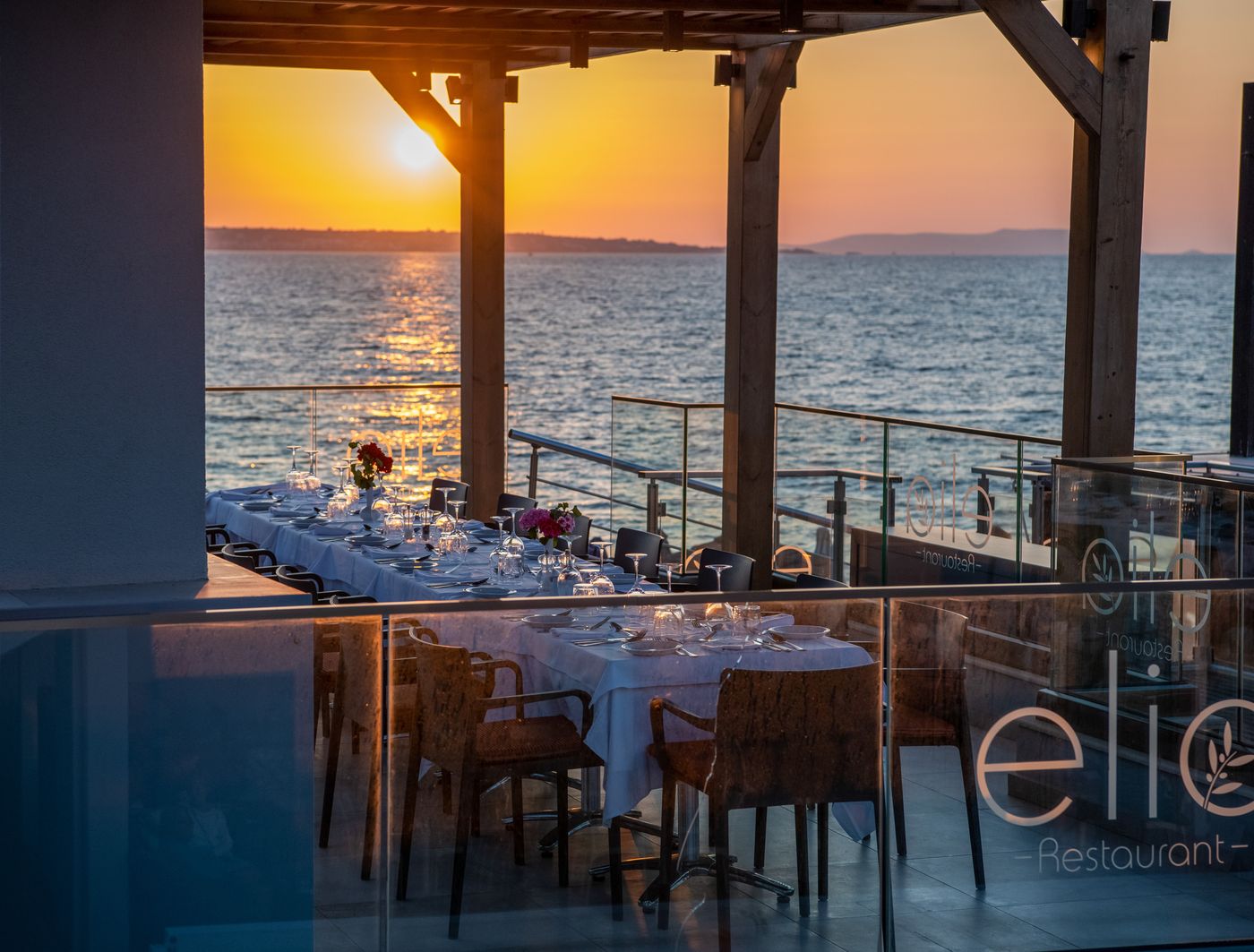 High Beach White - Adults Only