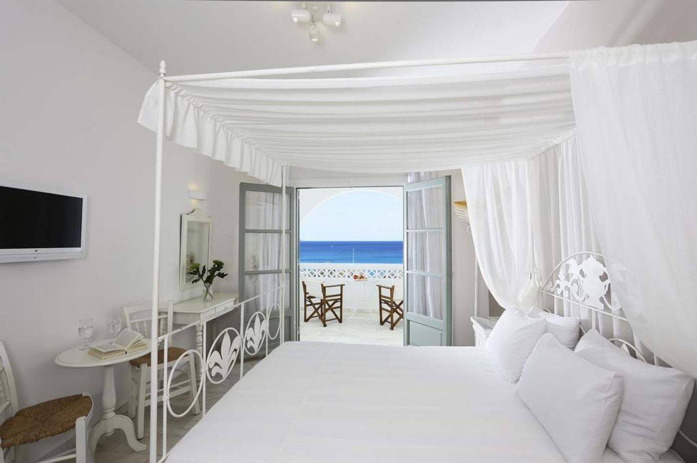 Aphrodite-Beach-Room-28