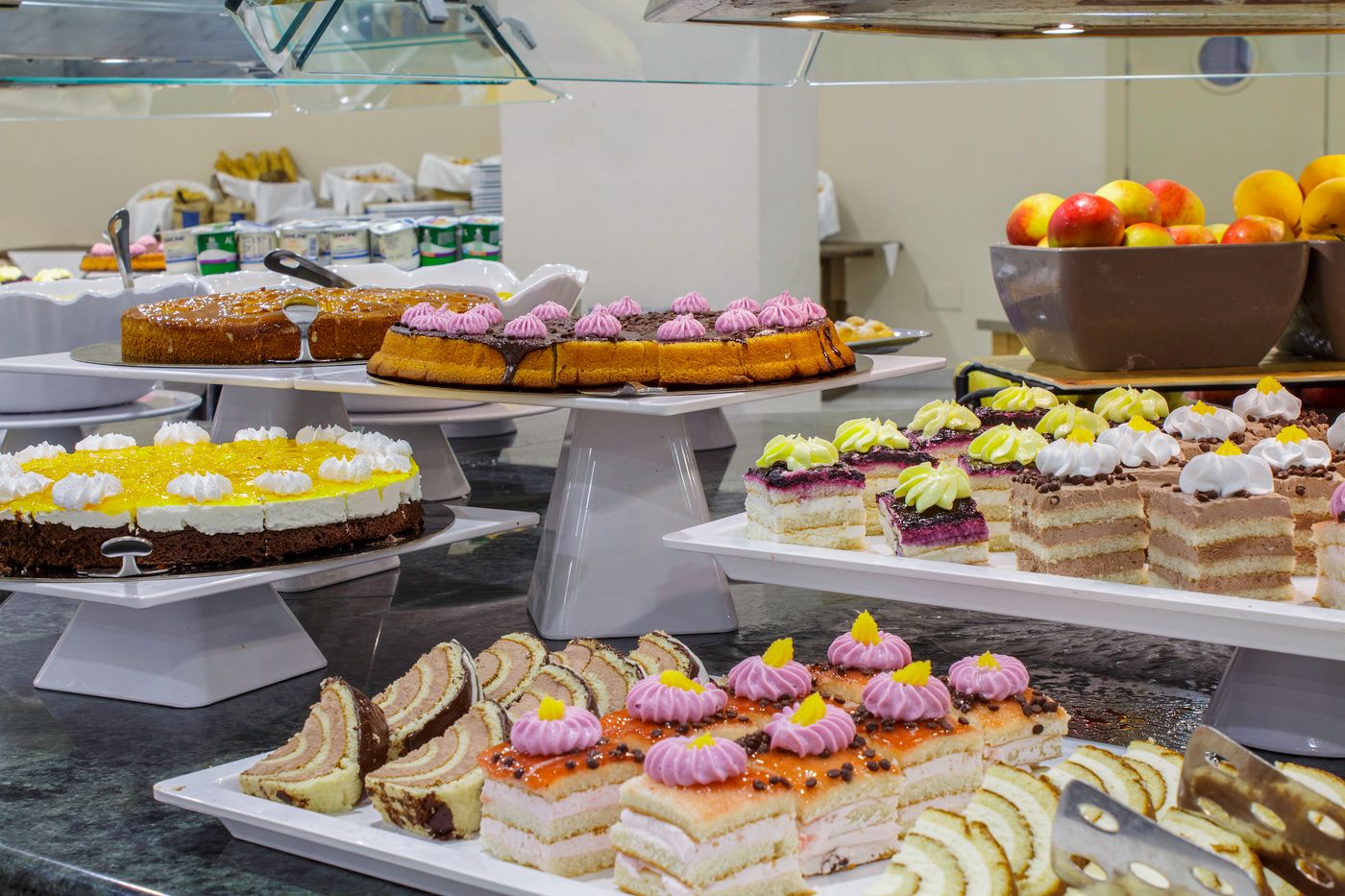 Best-Alcazar-Restaurant-37