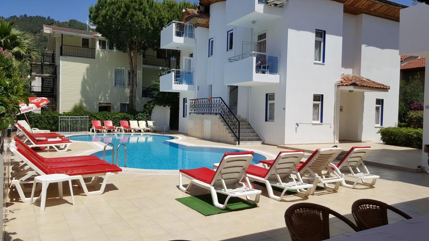 Tolan-Apartments-Pool-1