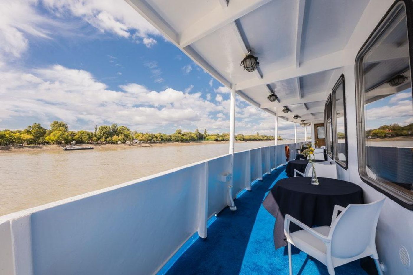 Fortuna-Boat-Hotel-Budapest-General-view-34