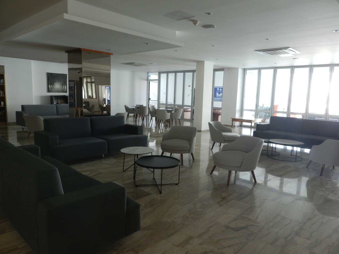 Evabelle-Napa-Lobby-34