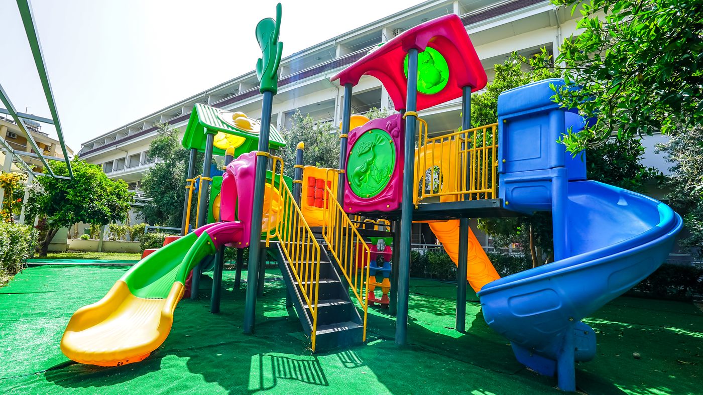 Catty Cats Garden Hotel