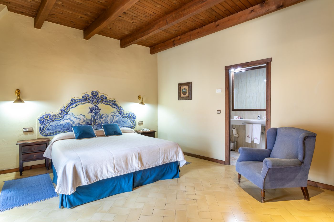 Sao-Joao-de-Deus-by-RIDAN-Hotels-Room-13