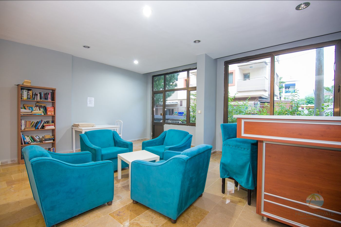 Private-Hotel-Lobby-51