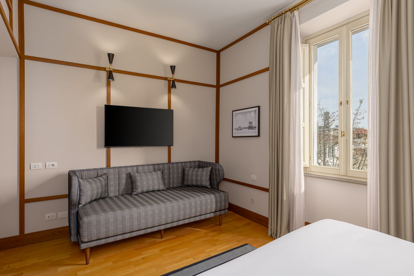 Room-Mate-Luca-Room-23