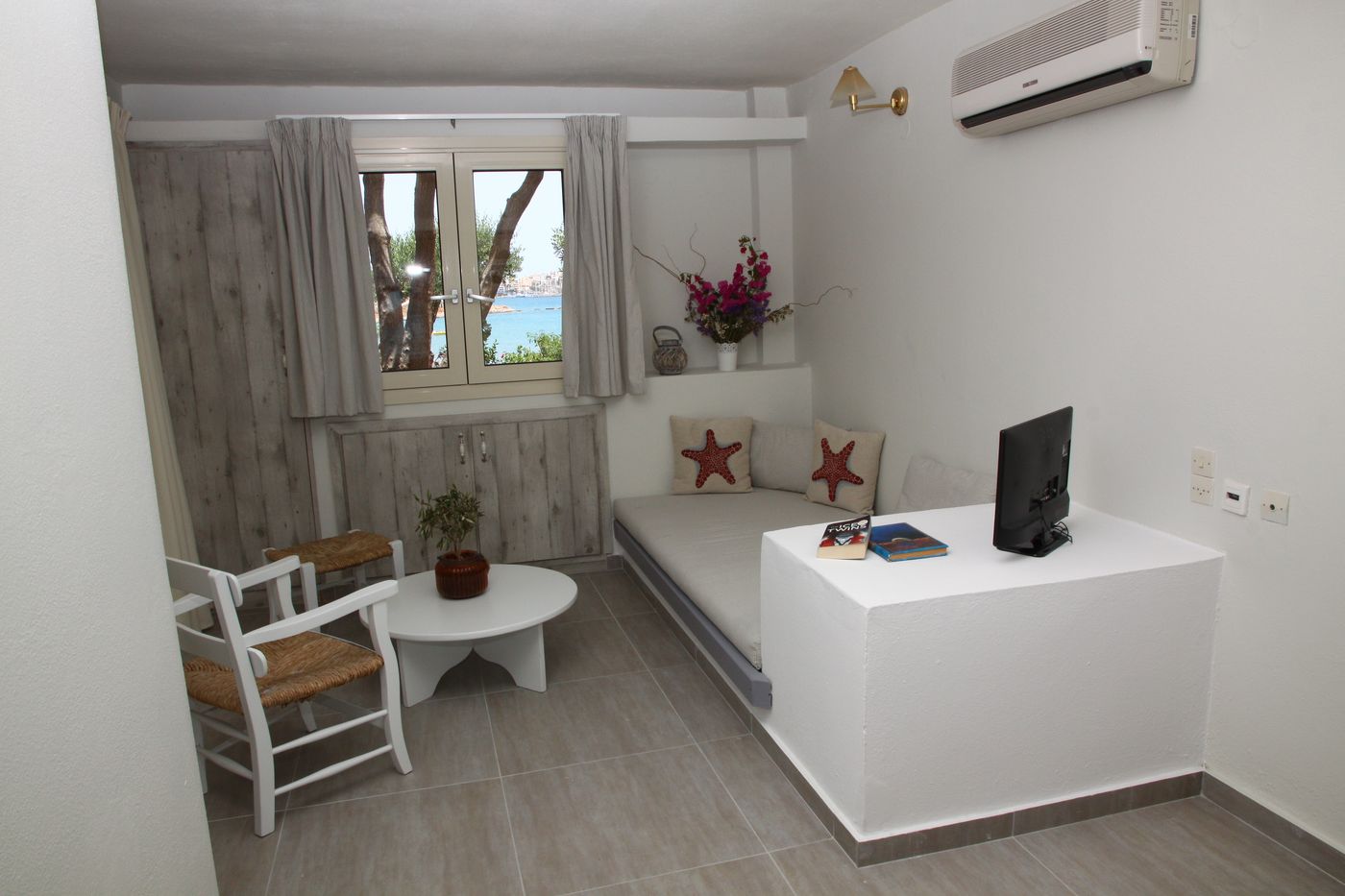 Almiros Sand Suites by the Beach