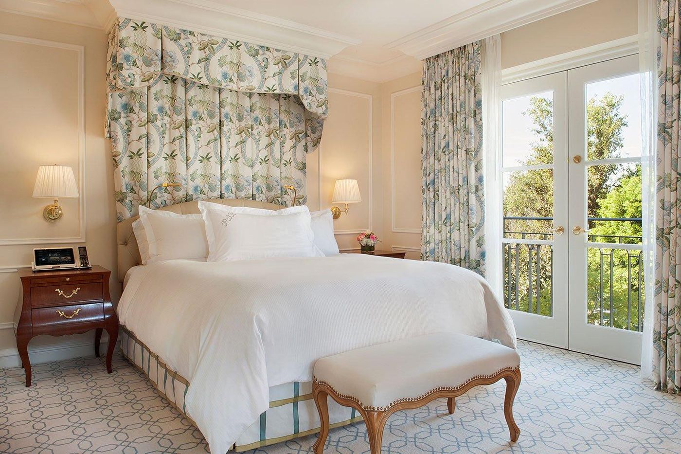 The-Peninsula-Hotel-Beverly-Hills-Room-9