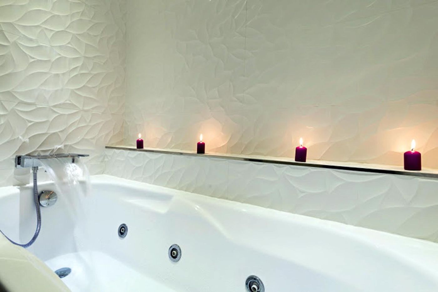 Les-Jardins-de-Montmartre-Room-24