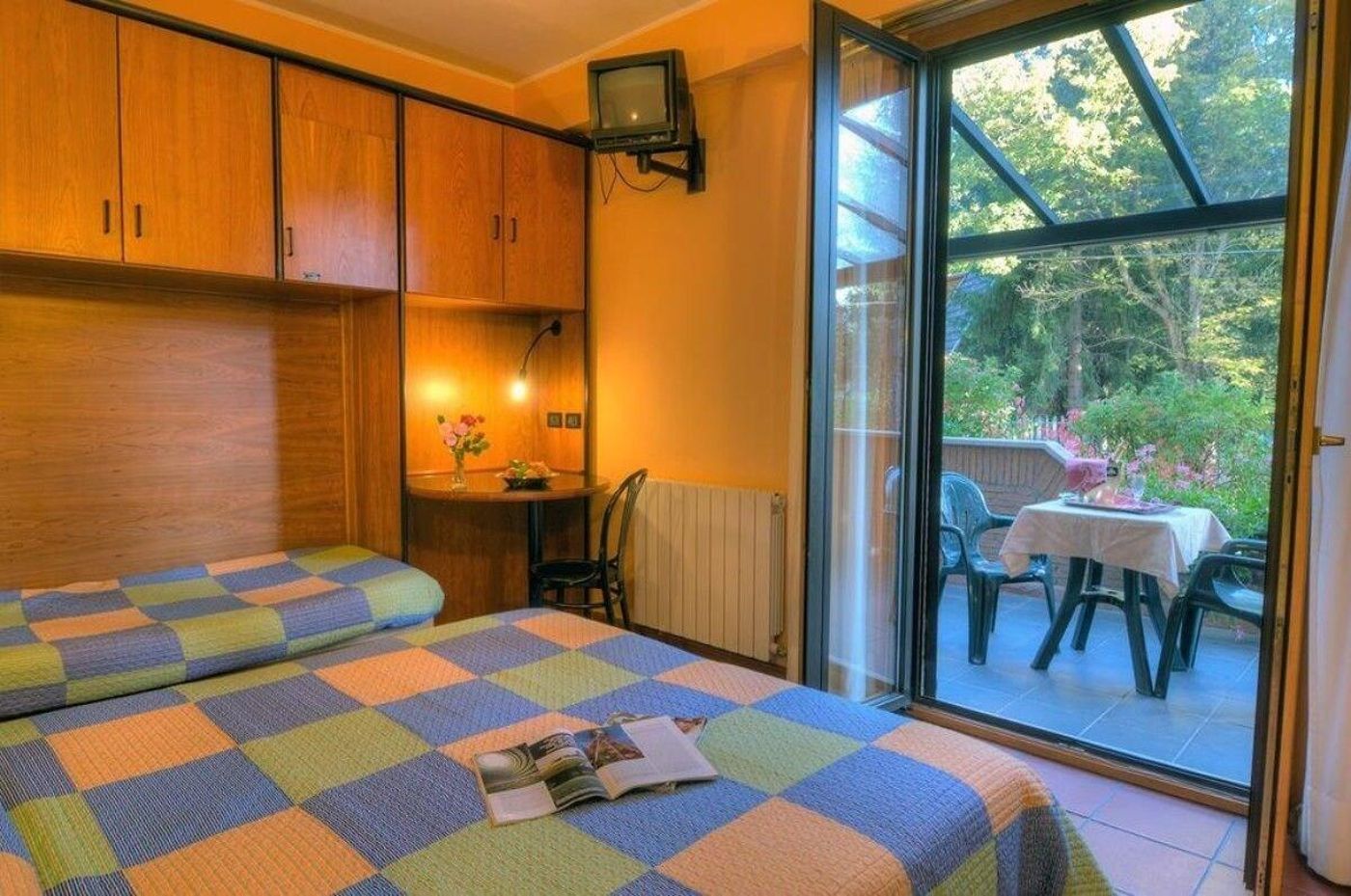 LH-Albergo-il-Picchio-Room-11