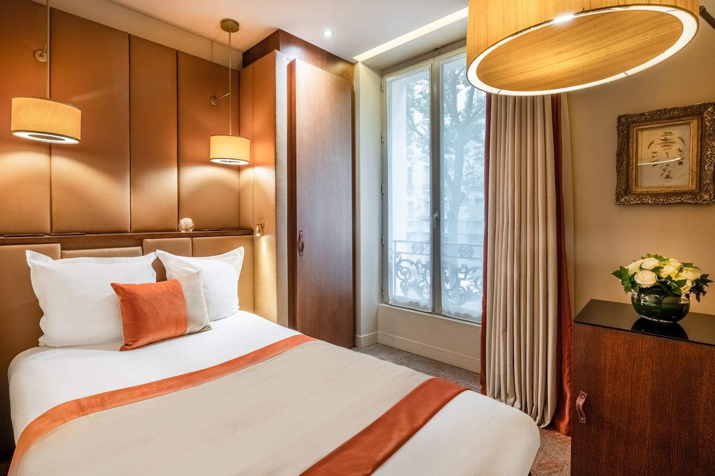 Hotel-La-Bourdonnais-by-Inwood-Hotels-Room-9