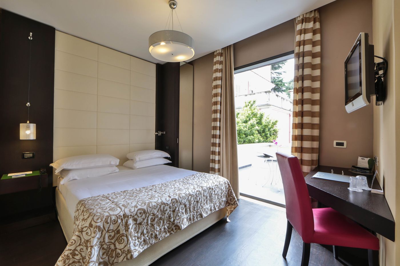 Best-Western-Cinemusic-Hotel-Room-10