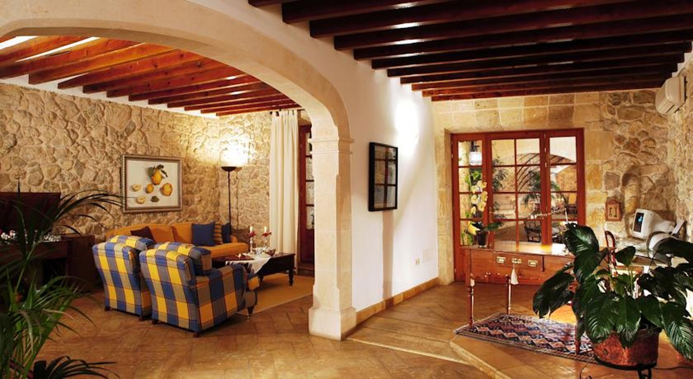 Cas Comte Petit Hotel & Spa