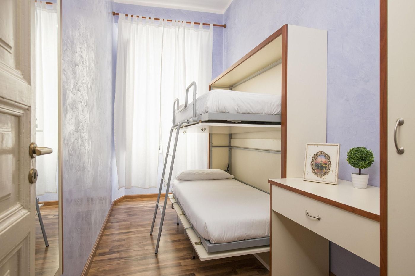 Navona-Tower-Relais-Room-23