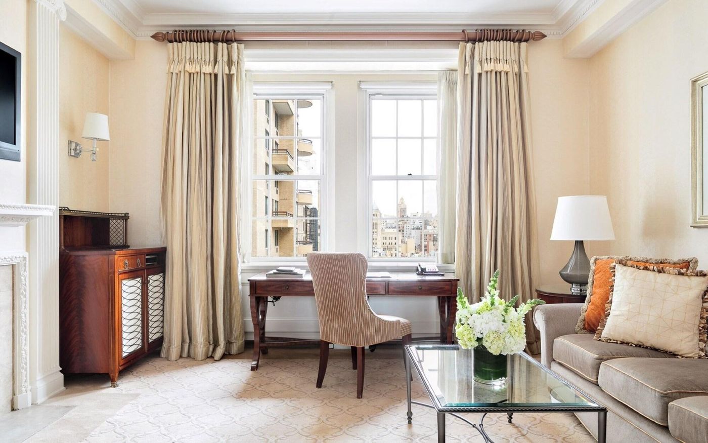 The-Pierre--A-Taj-Hotel-Room-34