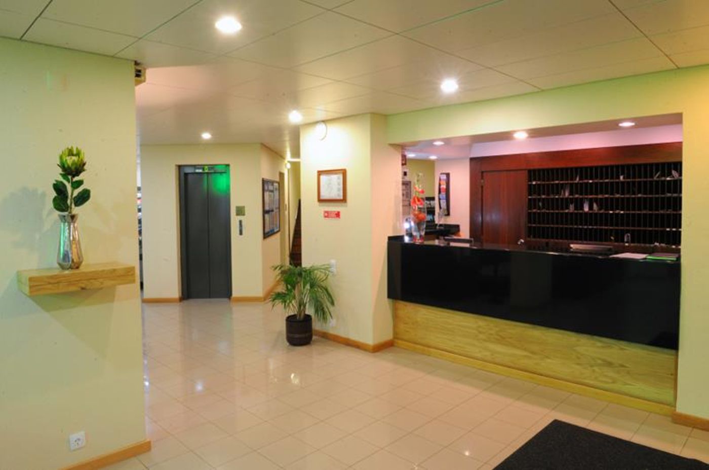 Duas-Torres-Lobby-21