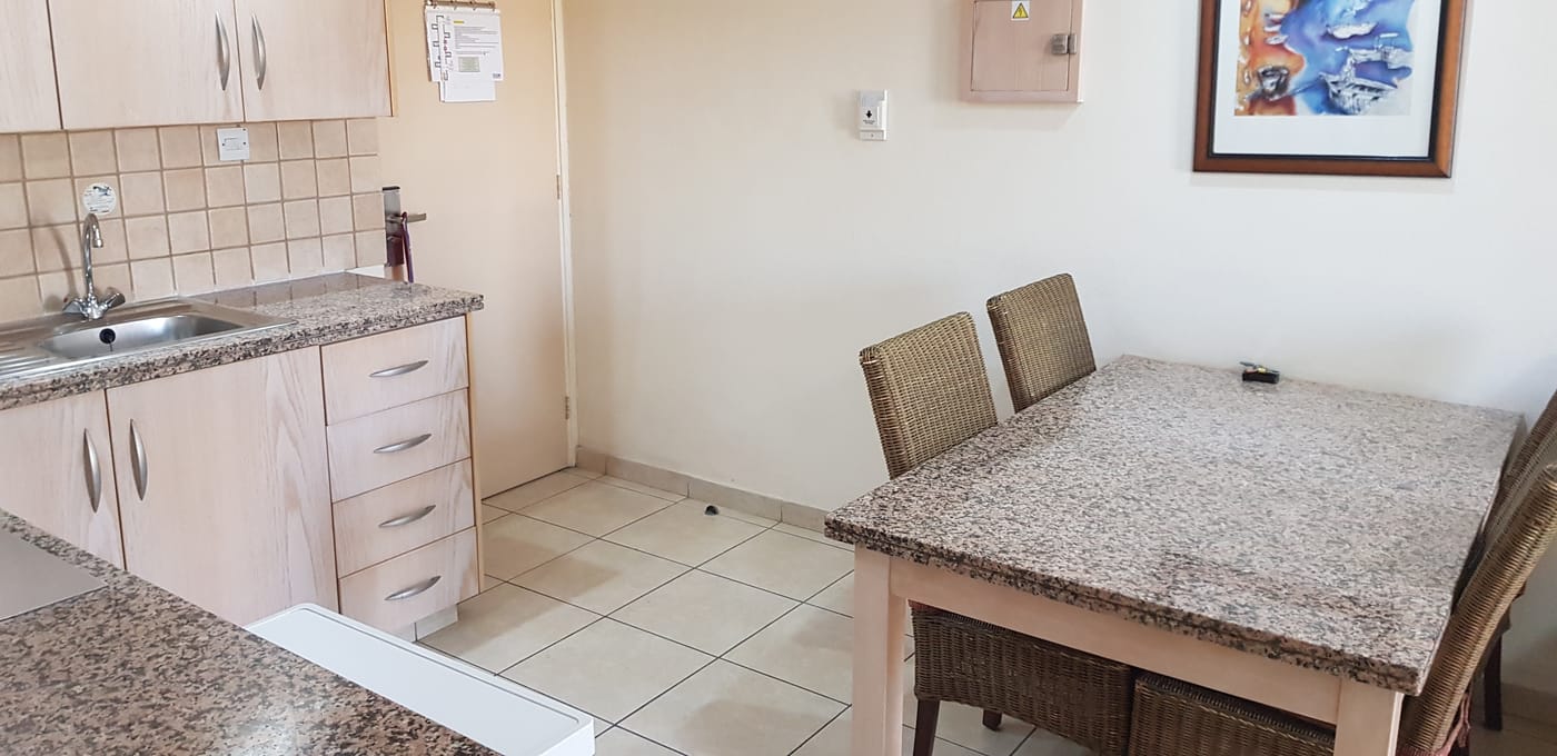 Senator-Hotel-Apartments-Room-42