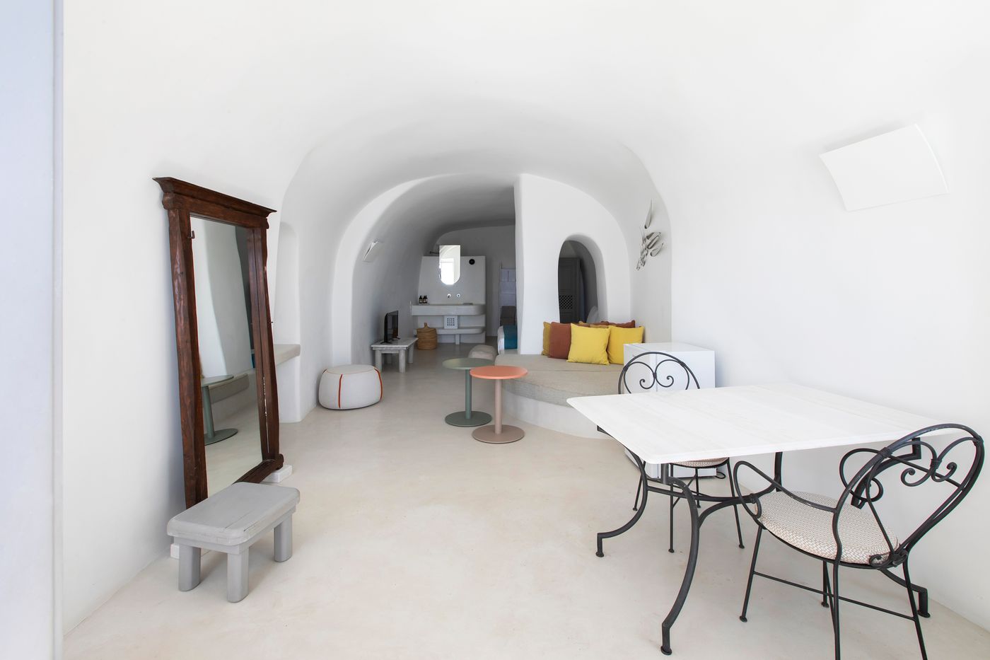 Ducato-Di-Oia-Room-34