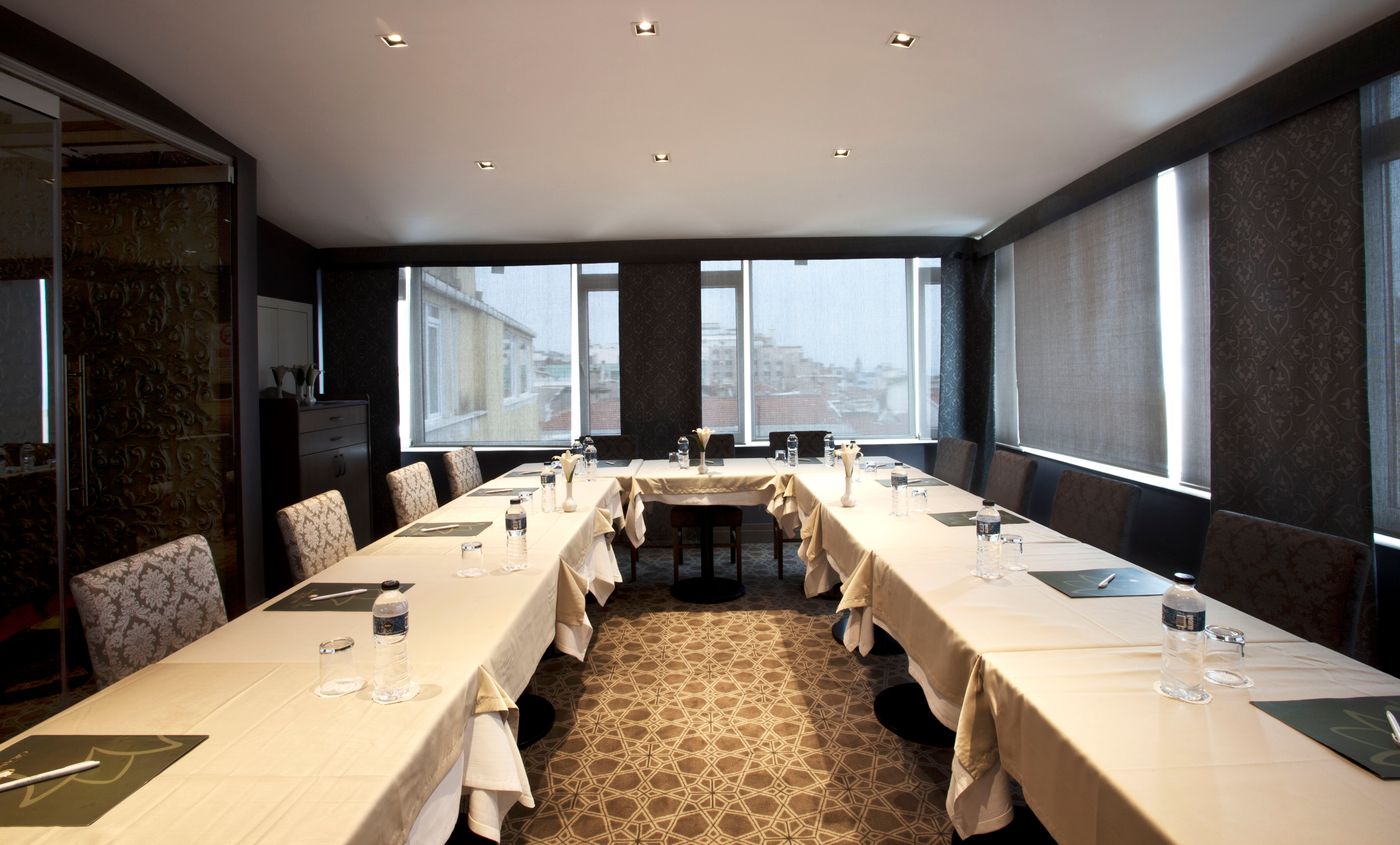 Grand Beyazid-Turkey-ISTANBUL-General view-1