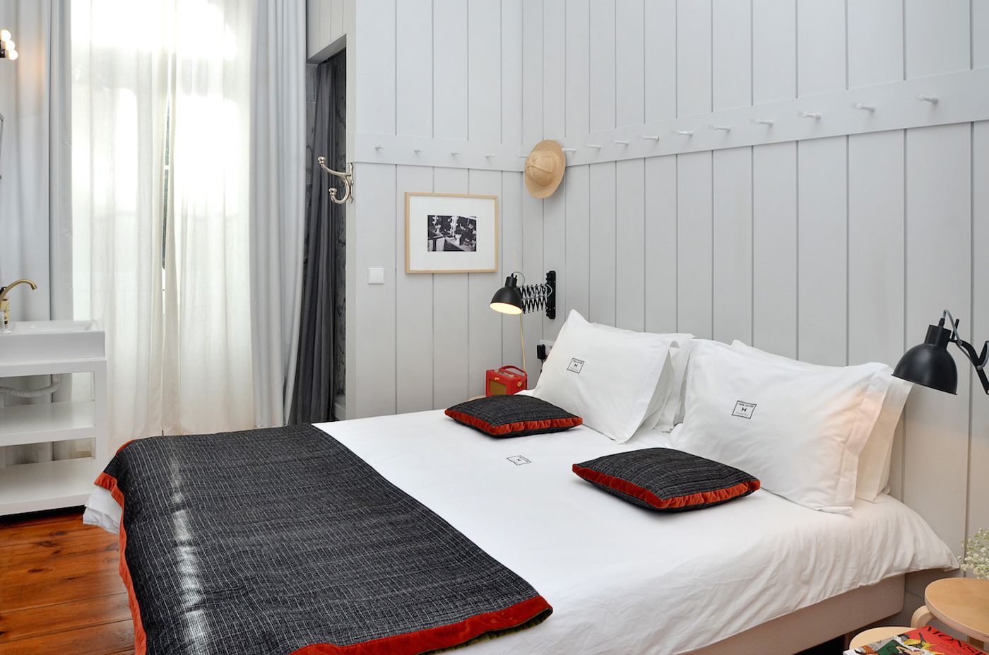 Casa-Oliver-Principe-Real-Room-11