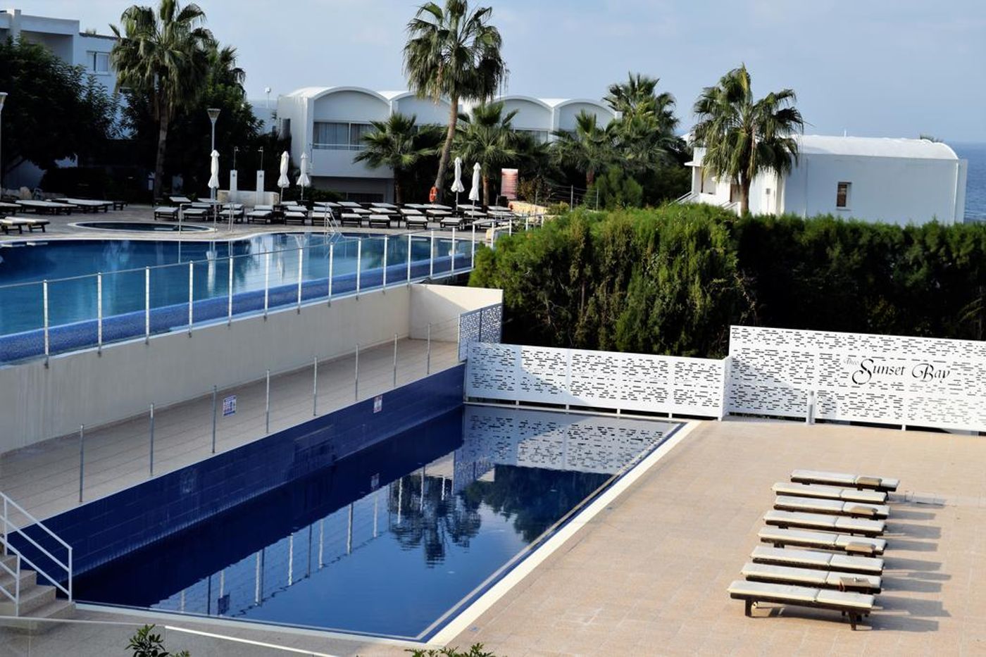 Theo Sunset Bay Holiday Village