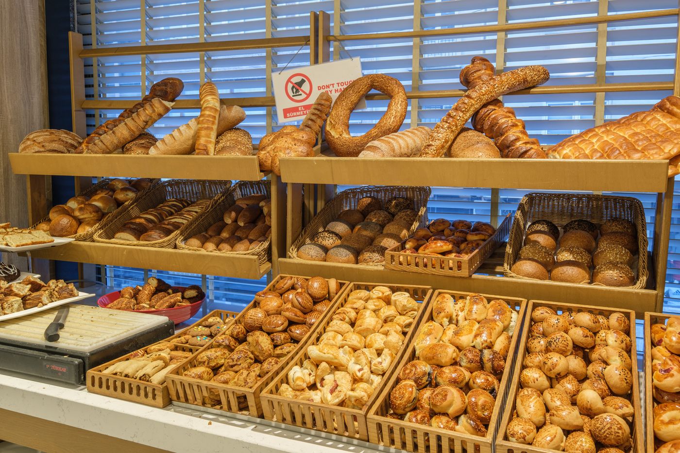 Golden-Age-Restaurant-50