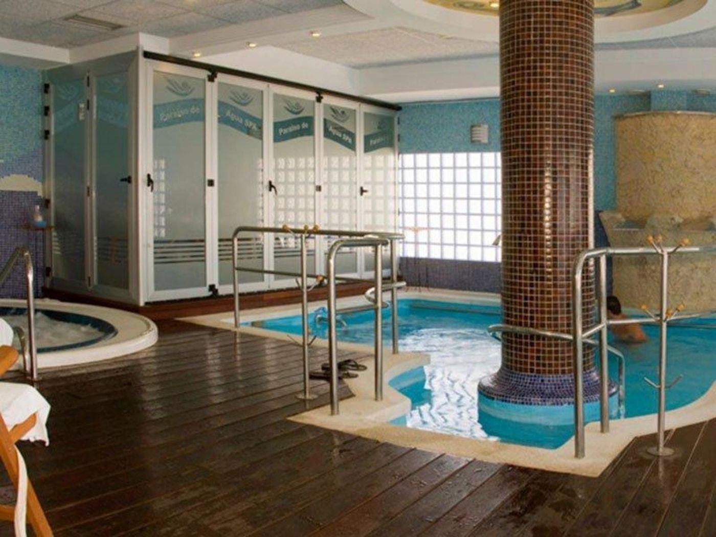 Perla-Marina-Sports-and-Entertainment-24