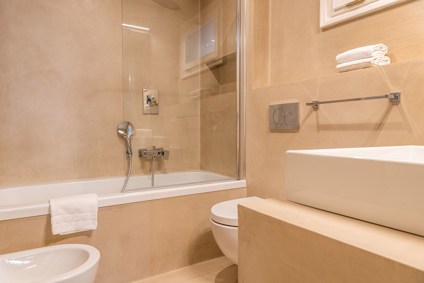 Ca--Maria-Adele-Room-52