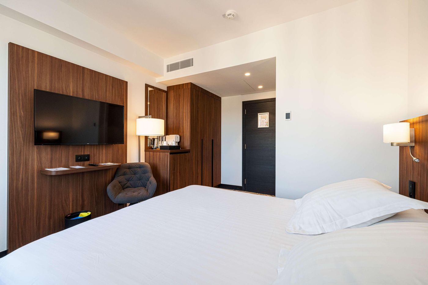 Apollinaire-Nice-Room-14