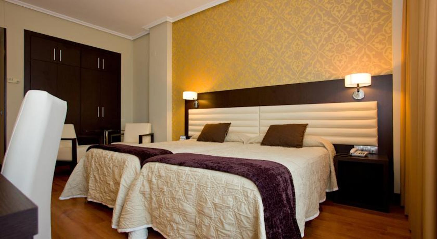 Hotel Monte Puerta Tierra