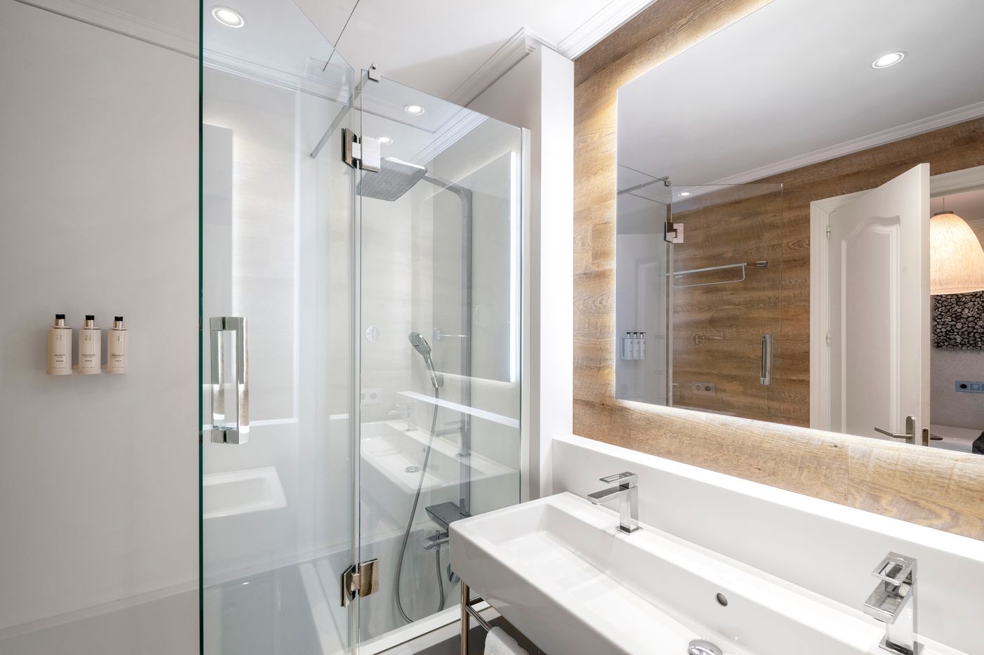 Mas-Tapiolas-Room-38