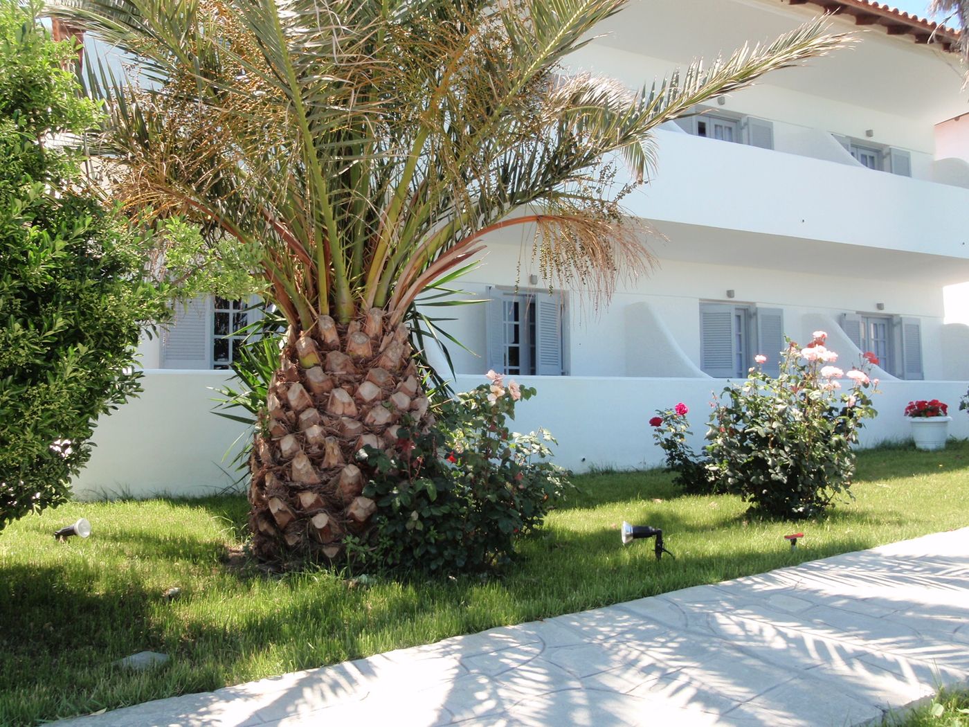 White-Suites-General-view-6