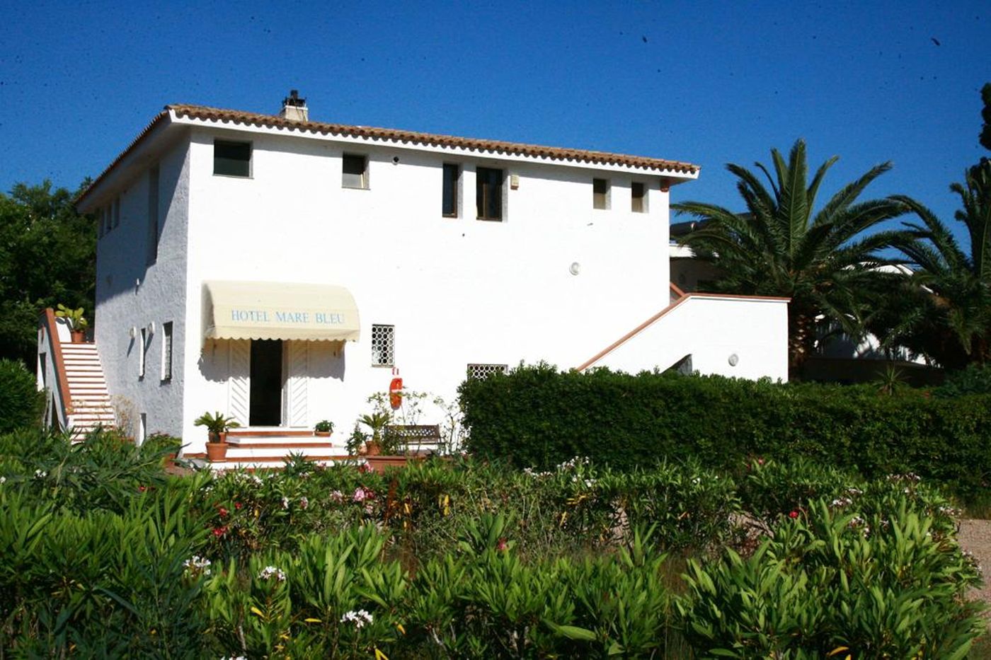 Mare-Blue-General-view-1