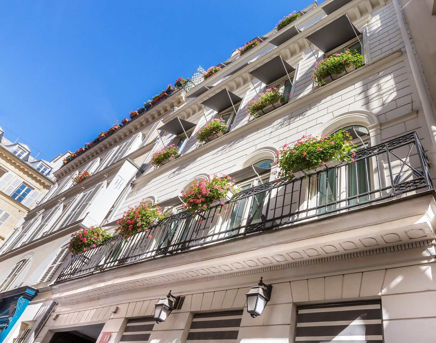 Relais-du-Silence-H----tel-des-Tuileries-General-view-1