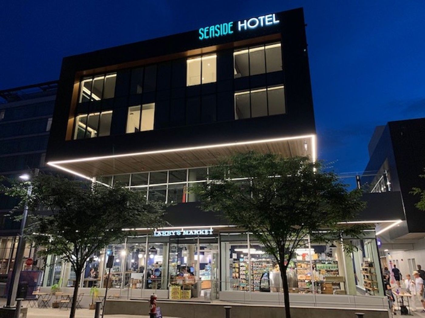 Seaside-Hotel-North-Vancouver-General-view-10