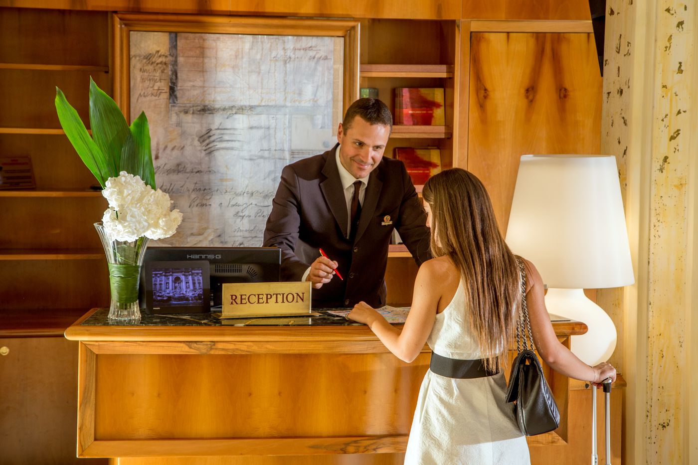 Unaway-Hotel-Empire-Roma-Lobby-14