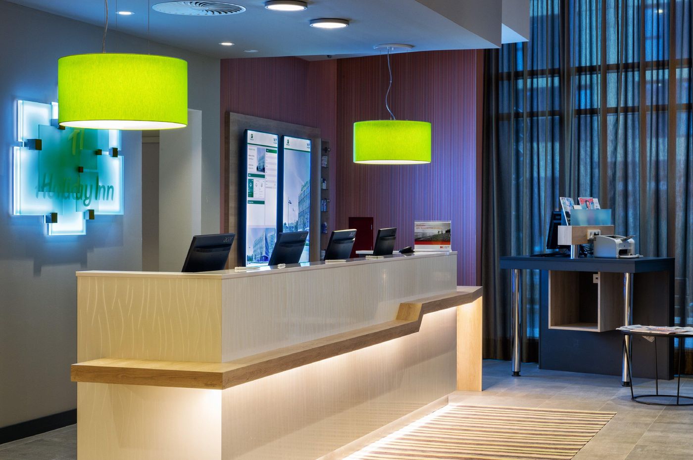 Holiday Inn Frankfurt Airport - Germany - Frankfurt - Lobby - 5