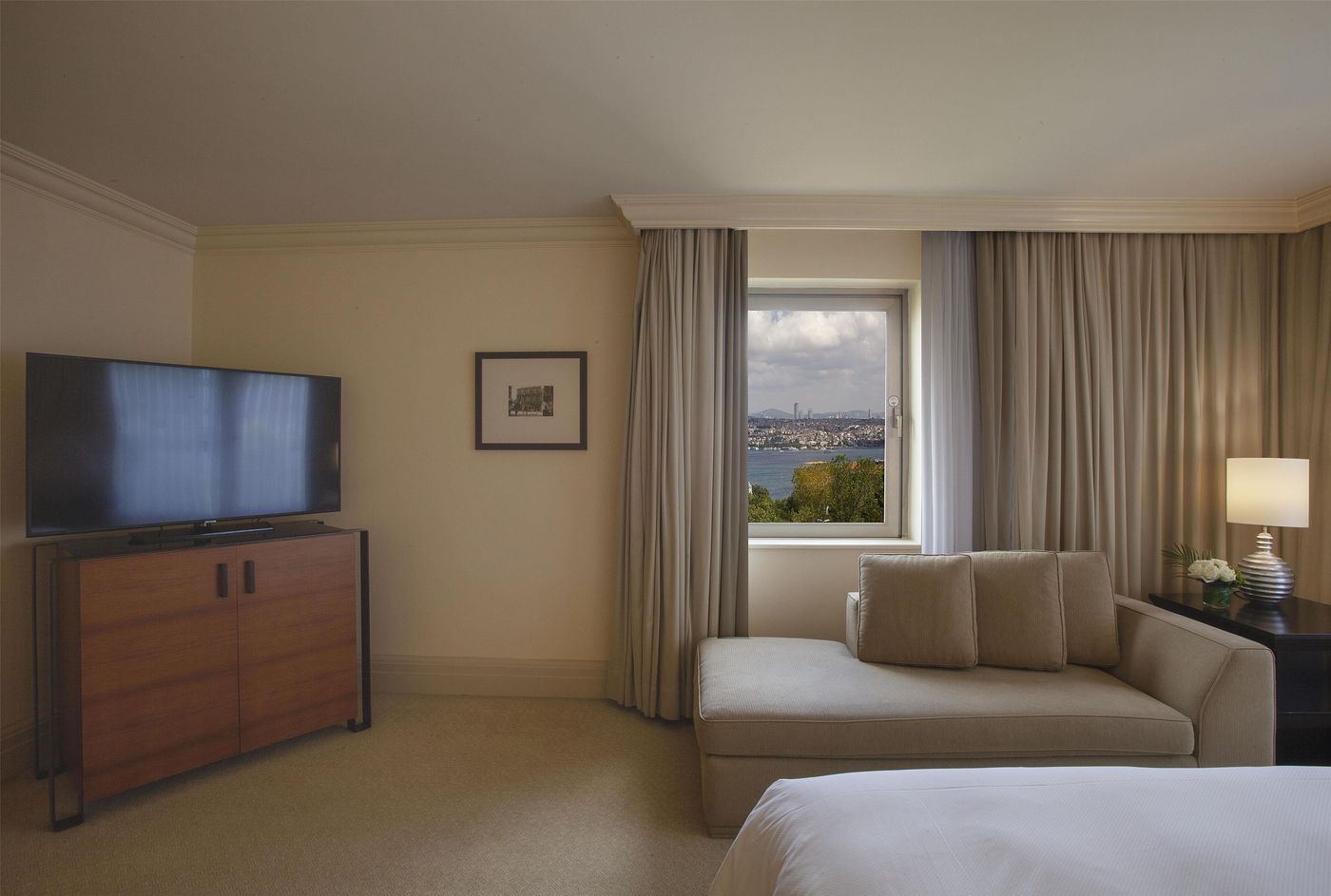 Grand-Hyatt-Istanbul-Room-33