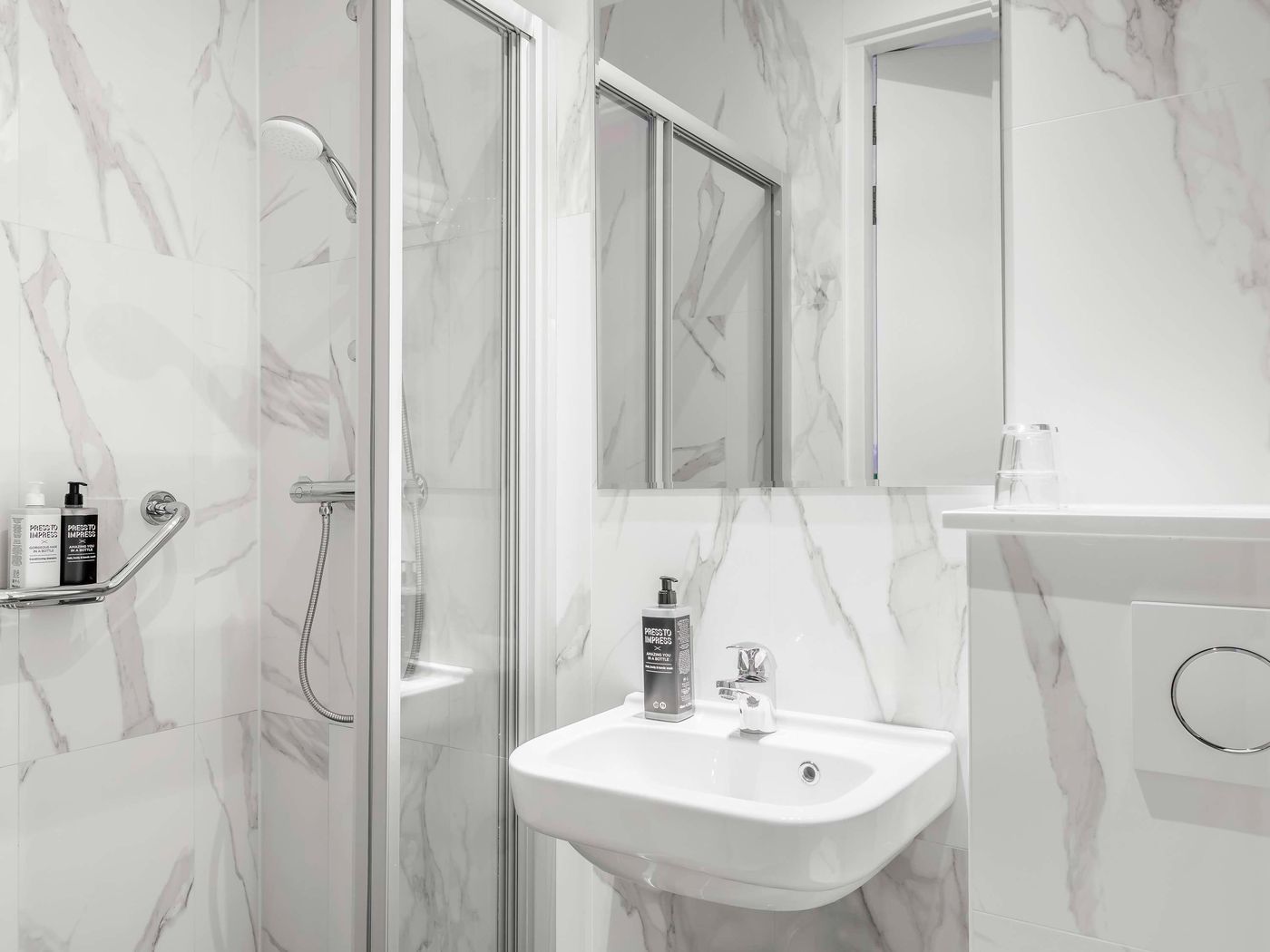 ibis-Styles-Amsterdam-City-Room-47