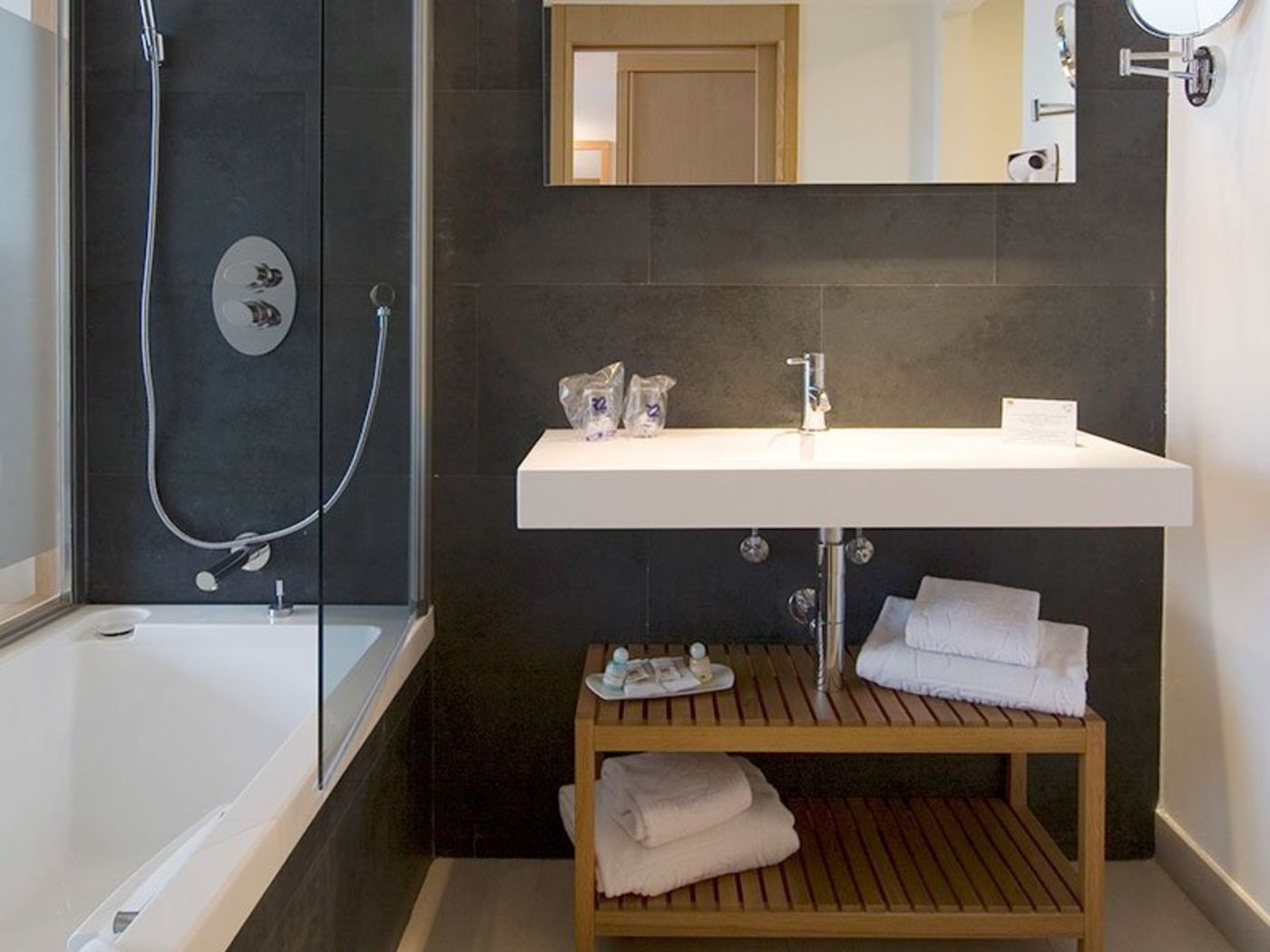 R2-Bahi-a-Design-Hotel---Spa-Wellness---Adult-Only-Room-36