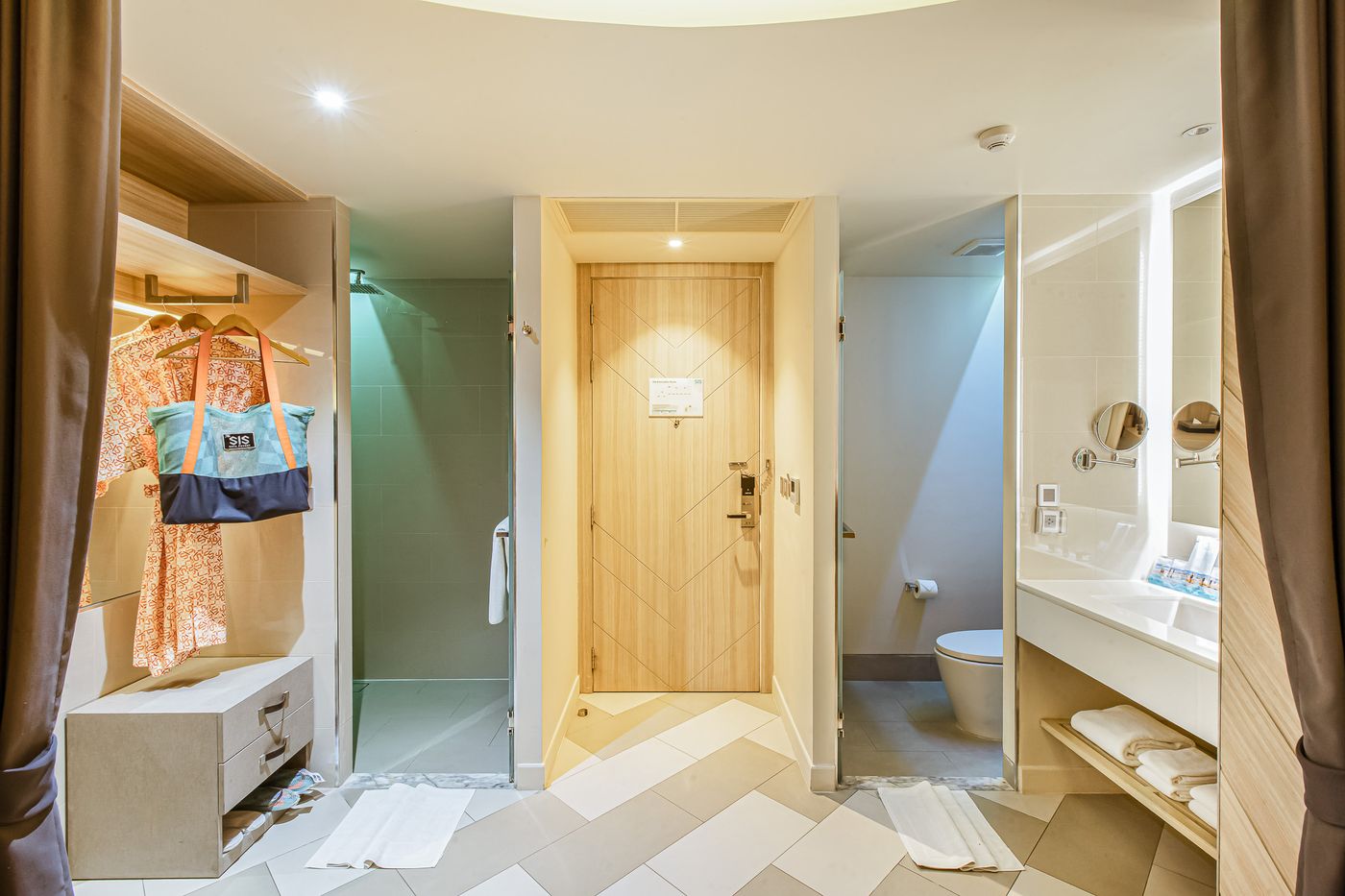 The-SIS-Kata-Resort-Room-57