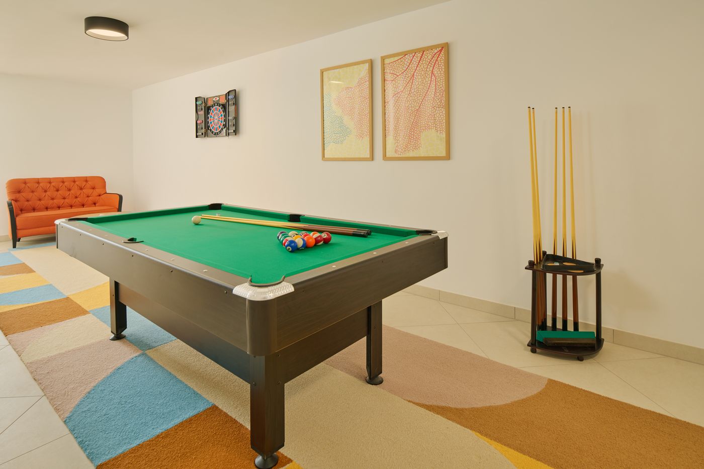 Palace-Natali-Sports-and-Entertainment-75