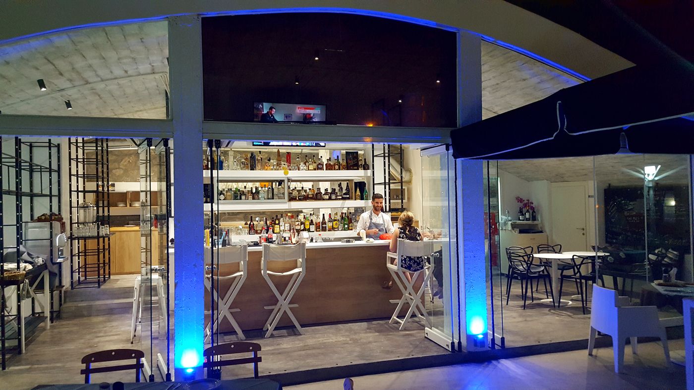 Kouros-Exclusive-Bar-58