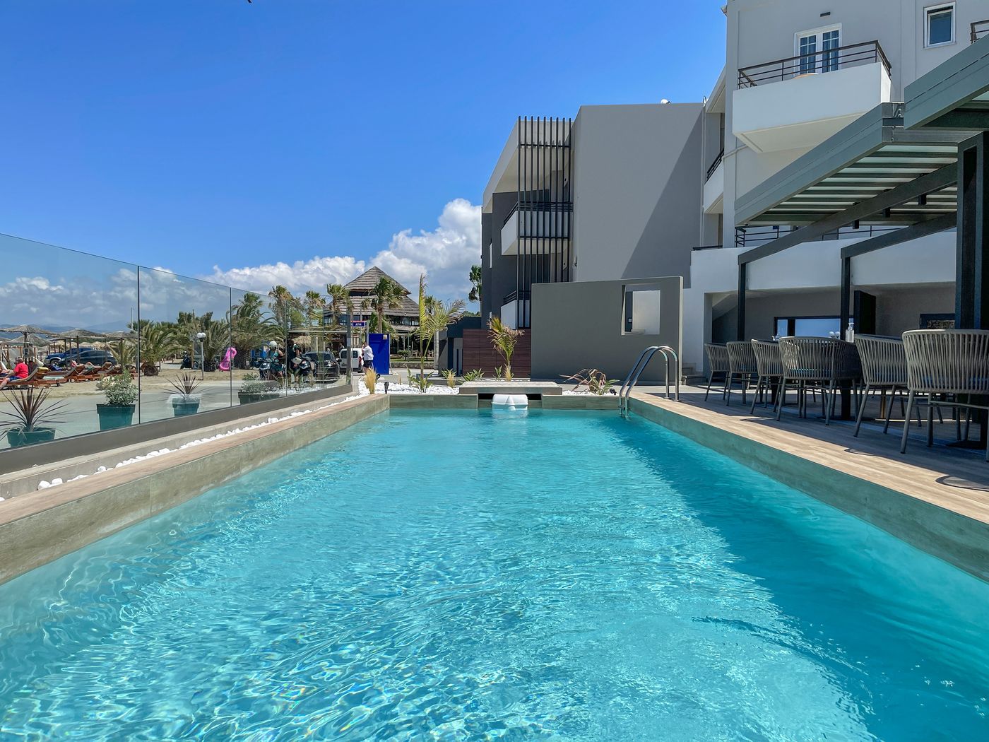 Mare Blue and Suites